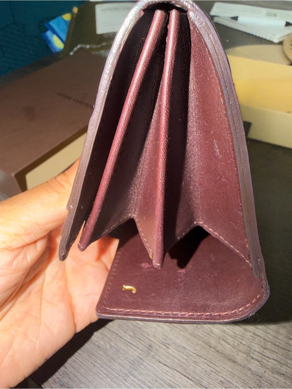 Louis Vuitton Vernis Sarah Wallet Burgundy Patent Leather Monogram Box Dust Bag - Picture 10 of 14